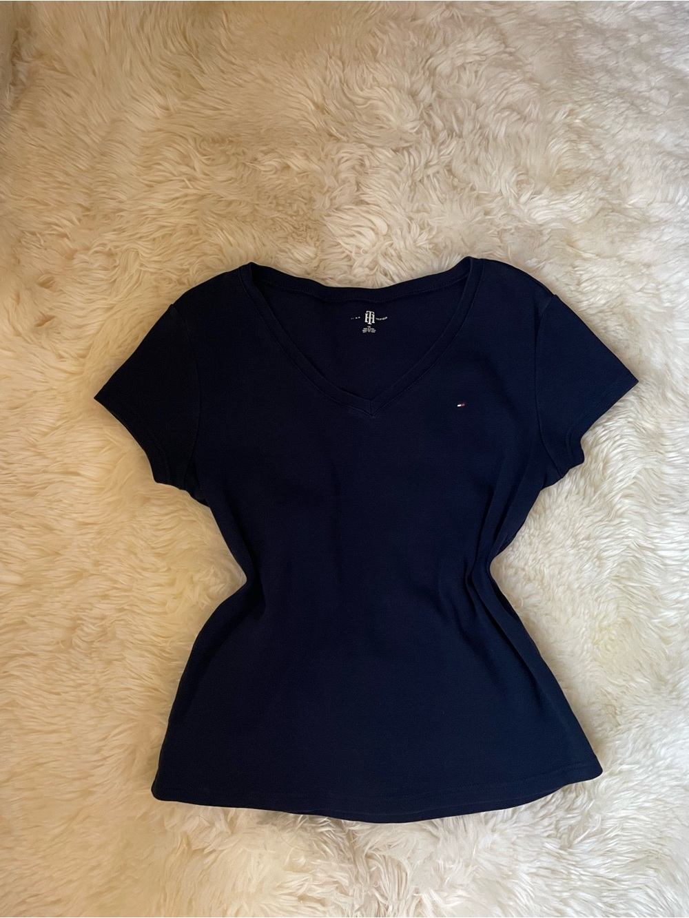 Vintage Tommy Hilfiger women’s navy blue v neck t shirt